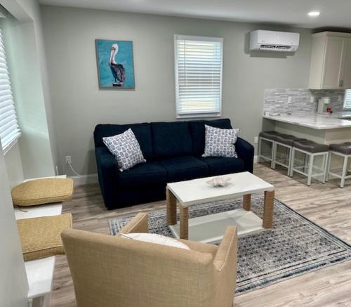 Χώρος καθιστικού στο One Block To The Beach and Boardwalk