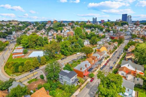 an overhead view of a city with a street at Fantastic Family Home in Central Mount Washington in Pittsburgh