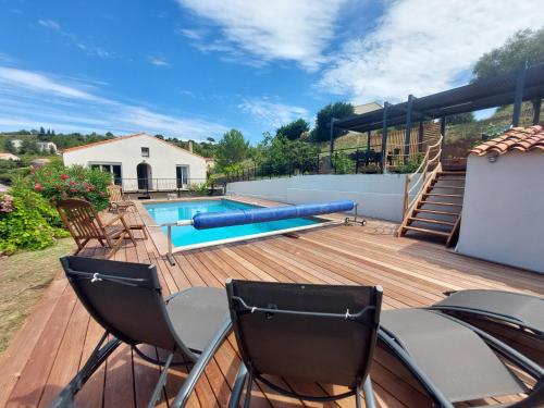 Villa au calme, tout confort clim piscine wifi 7 personnes