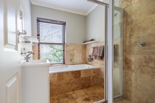 Un baño de Hogsback Arminel Hotel