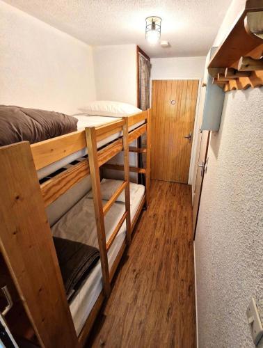 Photo de la galerie de l'établissement Chalet Club - Studio 17m² 2/3 persons pied piste MAE-2980, à Modane