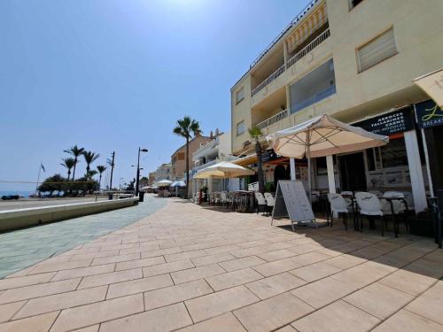Small Oasis #2 - Manilva