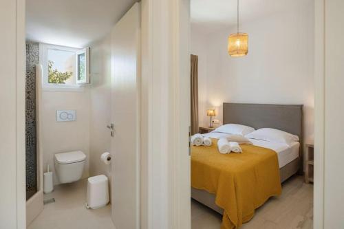 Naousa - 2BR Cycladic Town-House - Jasper