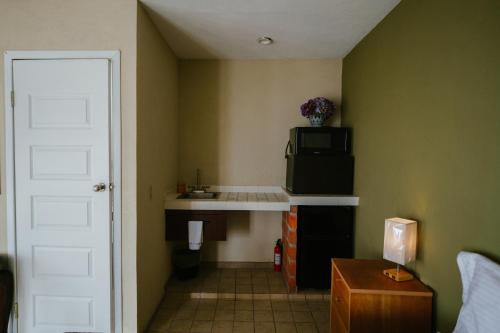 Galería fotográfica de Guzman Suites en Medio Camino