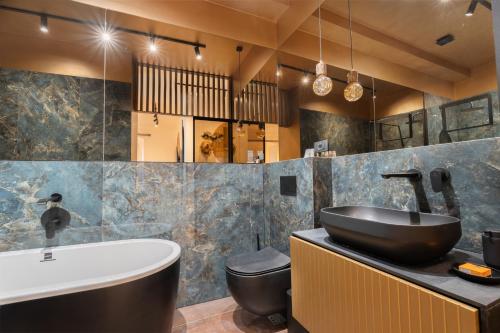 Ένα μπάνιο στο Apartment Libertas