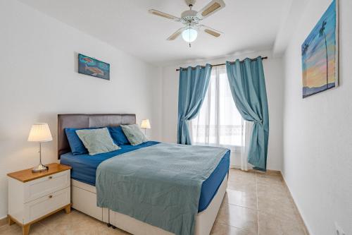 Las Rosas Apartment
