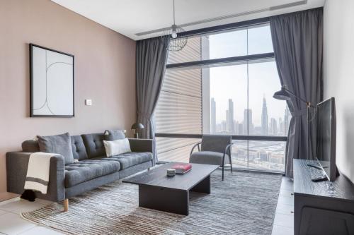 Blueground DIFC Burj view pool gym DXB-326
