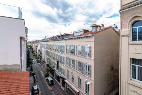 Scandinavian Urban 4 - 1BR apartment in Cannes center close to the beach and the Palais
