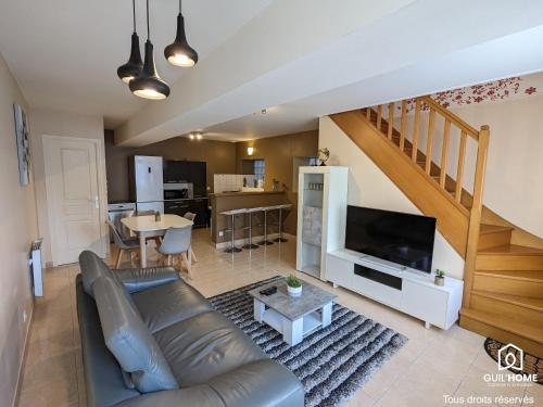 Chez Flav - Parking privé - Chambord et St-Laurent