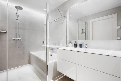 Luxury Velaya 2Bd Stunning Sea Views RDR442
