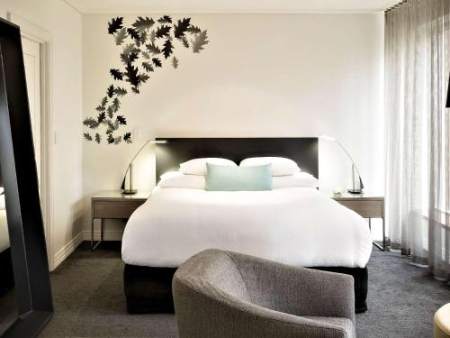 The Como Melbourne Image