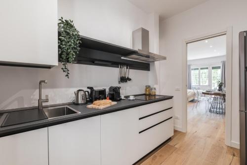 The Best Rent - Spacious three-bedroom apartment in Prati area