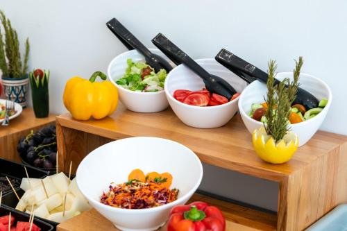 Comida en o cerca de este hotel
