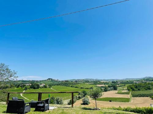 Afbeelding uit fotogalerij van Locazione turistica Cascina Pela in Castagnole Lanze