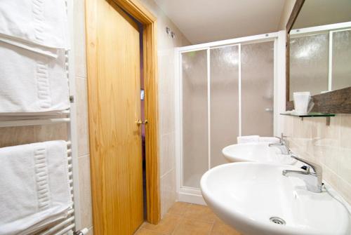 A bathroom at Hostal Parque Natural