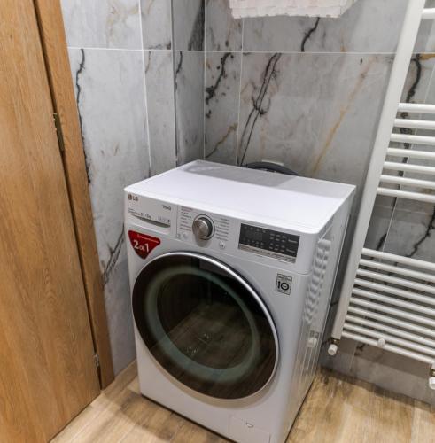 Yeni Jami Apartment