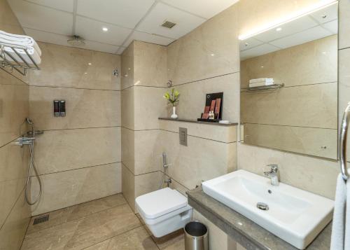 Koupelna v ubytování Oshin Hotel