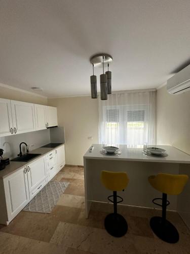 Dapur atau dapur kecil di RMR Luxury Apartaments