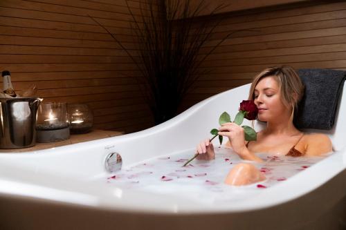 Επισκέπτες που μένουν στο Regatta Spa Hotel