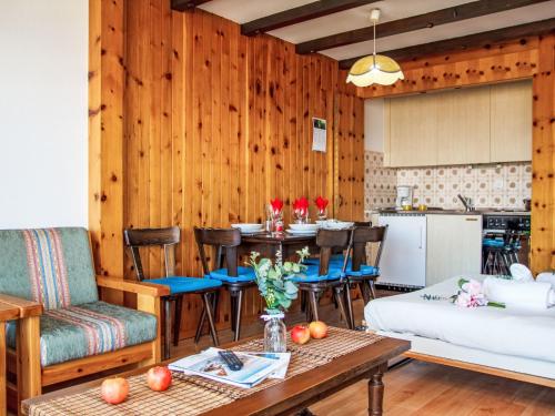 Apartment Christiania 2 O3 by Interhome