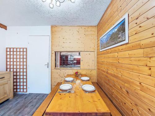 Studio Les Tommeuses - Val Claret-28 by Interhome