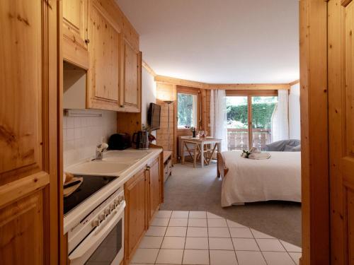 Apartment Résidence Bristol 12b by Interhome