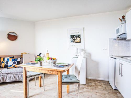 Apartment Le Beach-26 by Interhome
