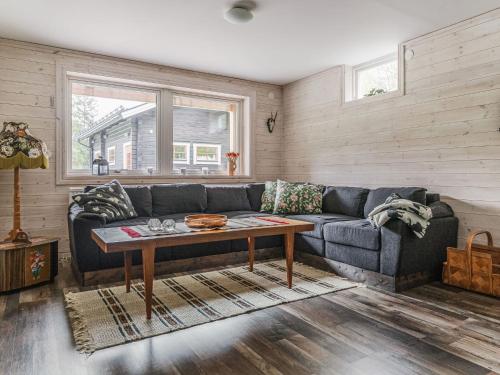Zona de estar de Chalet Kvisthån Tallen by Interhome