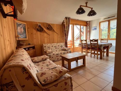 Charming apartment with exceptional view, 200 m from gondola, 1 bedroom max 6 persons