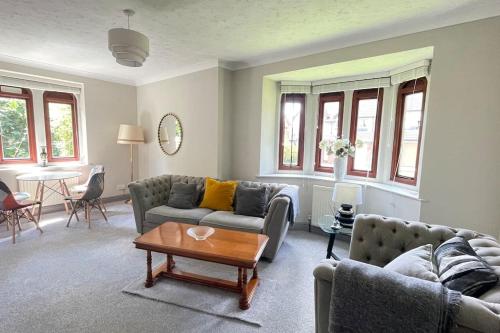 Ein Sitzbereich in der Unterkunft Gatelodge - Charming 2-Bed Cottage, Exmouth - Sleeps 3