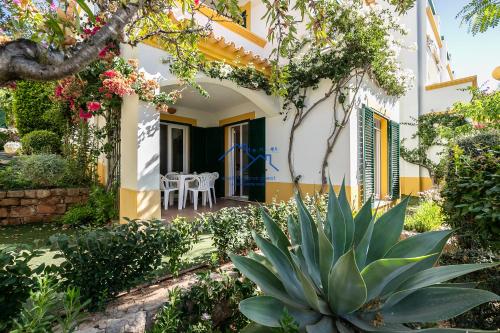 Casa das Casinhas by East Algarve Guest