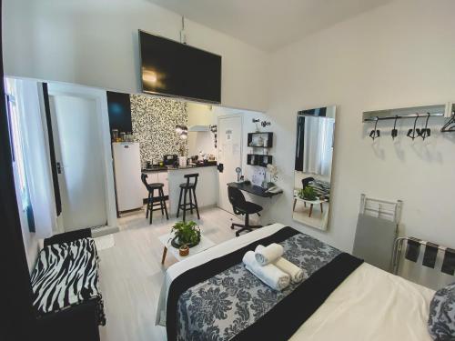 TV/trung tâm giải trí tại Studio Leblon