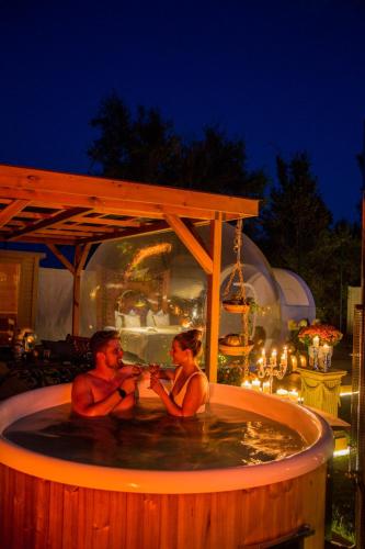 Fotografie z fotogalerie ubytování Bubble Tent & Private Wellness Schloss Krugsdorf v destinaci Krugsdorf
