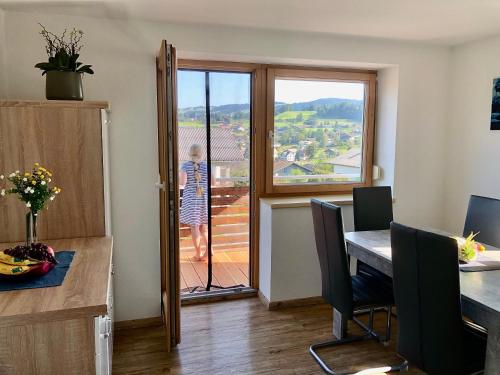 Nespecifikovaný výhled na hory nebo výhled na hory při pohledu z apartmánu