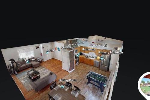 Χώρος καθιστικού στο HENDERSON HOME With GREAT AMENITIES