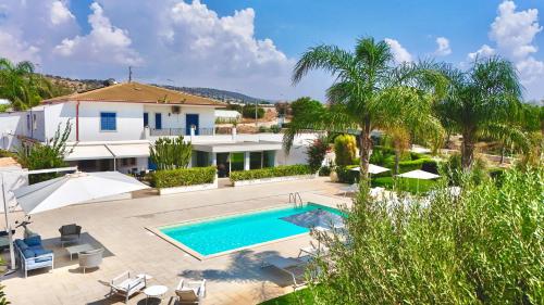 Bazén v ubytování Casa Magnolia - Villa TerraFORTE nebo v jeho okolí