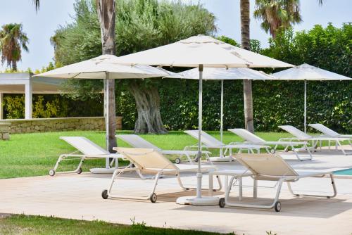 Bazén v ubytování TerraFORTE Luxury Sicilian Villa nebo v jeho okolí