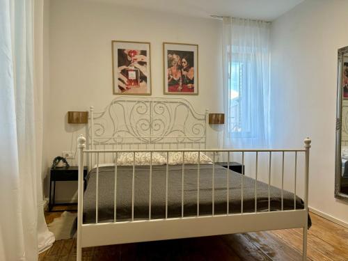 En eller flere senge i et værelse på Casa Brullevi - villa u staroj jezgri s pogledom na more