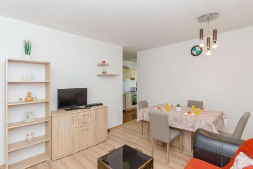 Liss Apartment