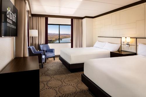 Letto o letti in una camera di Harrah's Laughlin, A Caesars Destination
