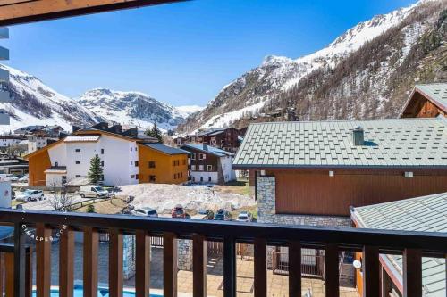 Appartement Val d Isère Centre 4 pièces parking 8 personnes 5min à pied du front de neige