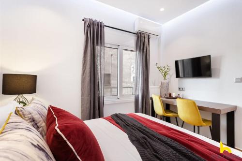 Dream Studio in Plaka near Syntagma & Acropolis!