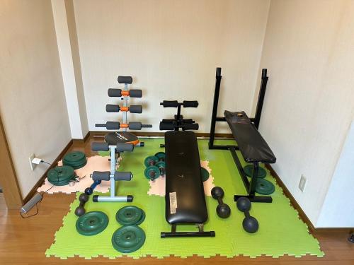 Fitness centrum a/nebo fitness zařízení v ubytování guesthouse 京屋