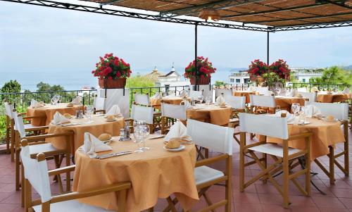 Restoran atau tempat lain untuk makan di Hotel La Villarosa Terme