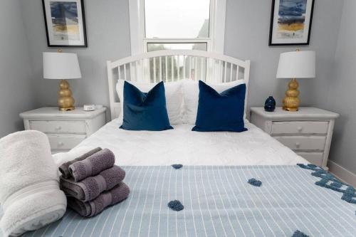 Katil atau katil-katil dalam bilik di Be A Nomad - Rear Top - Stylish Unit w Ocean Views