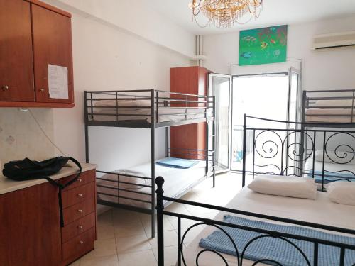 Monastiraki apartment centre by acropolis