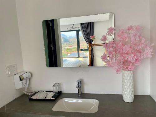 Fotografie z fotogalerie ubytování Amore Mio Mộc Châu Hotel v destinaci Làng Môn