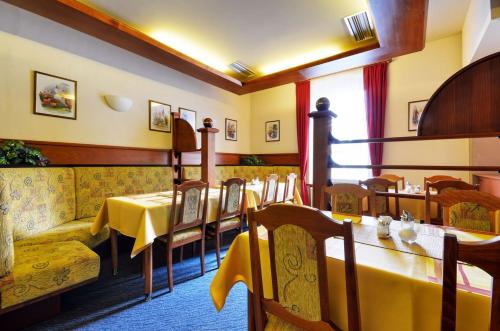 Posezení v ubytování Hotel Filipinum