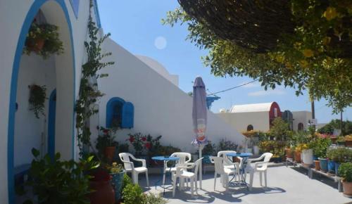 Φωτογραφία από το άλμπουμ του Flora Studios Perissa Santorini στην Περίσσα