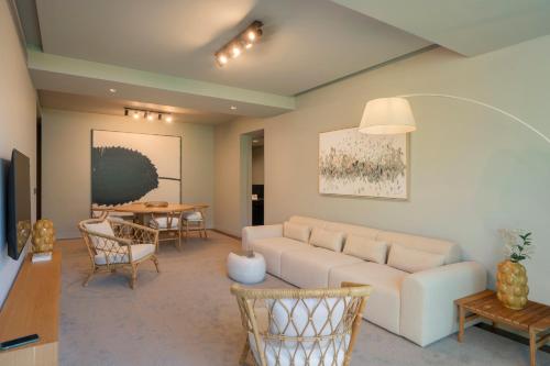 Savoy Residence Casa Branca III by an island apart